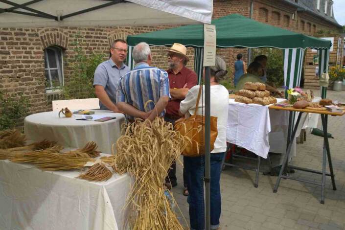 Informationsstand der Hofsortenentwicklung und Mühlenbäckerei auf dem Hoffest Haus Bollheim